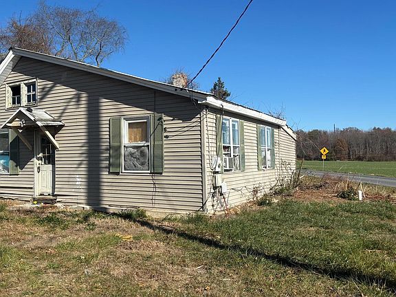 3rd image of 9766 Bayside Dr