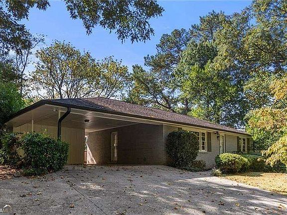 2nd image of 535 Valley Ln