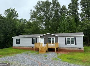 325 Dewaters Rd, Commerce, GA 30529