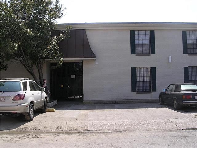 1st image of 7522 Benjamin St APT 105