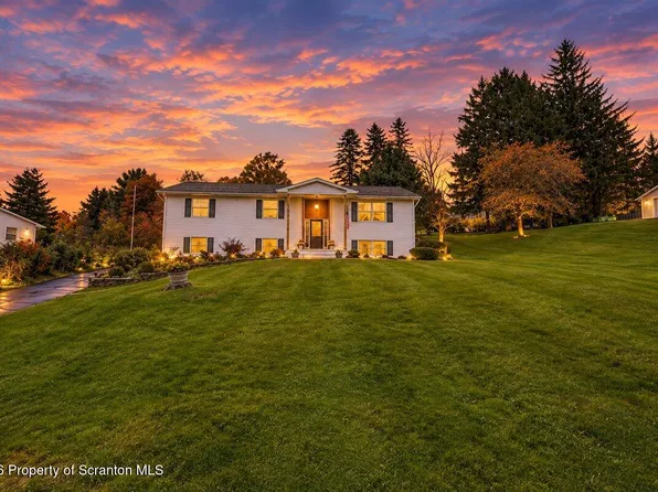 17 Concord Ave, Factoryville, PA 18419