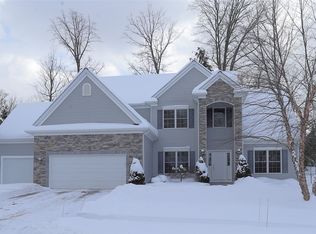 4355 Stone Creek Dr, Erie, PA 16506