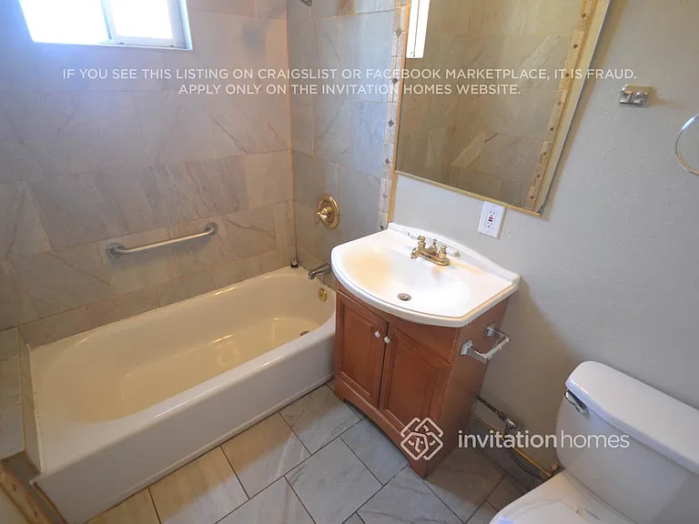 10307 Doty Ave — Photo 12