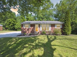 42 Hyder Dr, Madison, OH 44057