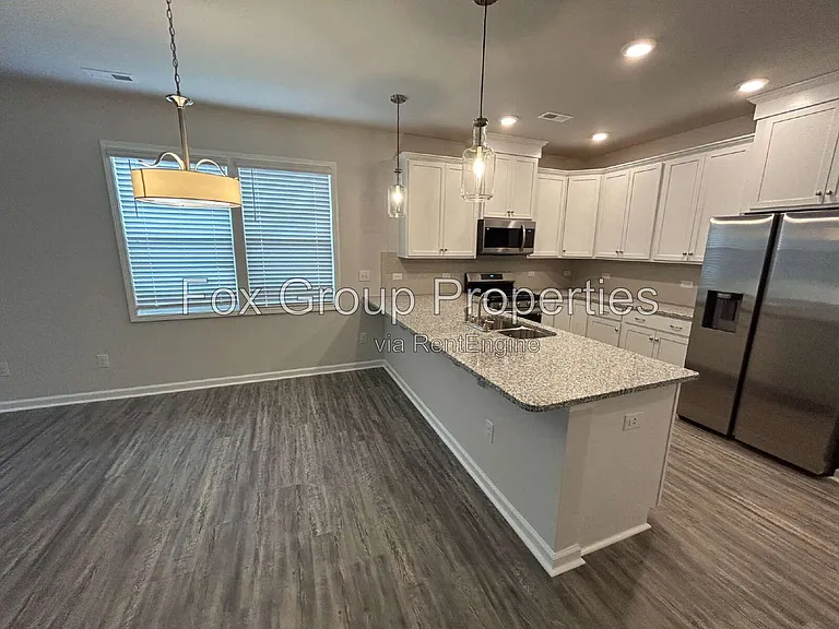 8236 McCormick St — Photo 4