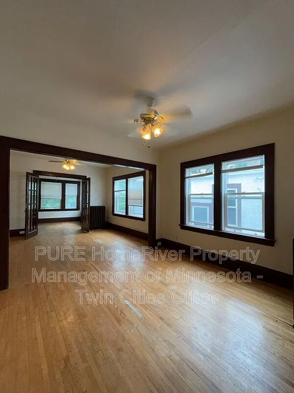 3 bed, 1.0 bath, 1000 sqft, $1,275 — Photo 3