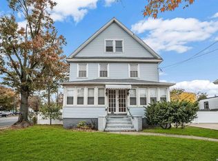 241 Denton Ave, Lynbrook, NY 11563