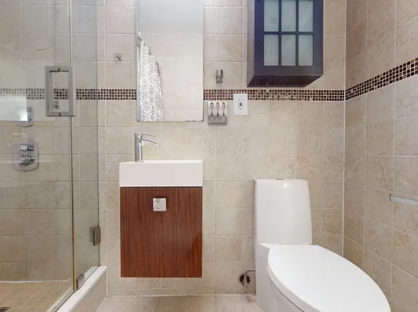 118-17 Union Turnpike image 34 of 49