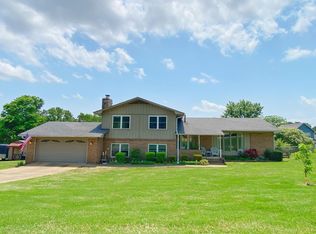 2901 W 17th St, Russellville, AR 72802