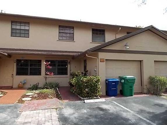 1st image of 1095 NE 209th Ter #1095