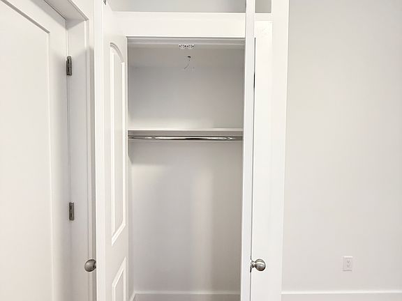 5th image of 47-02 47th Ave #2B