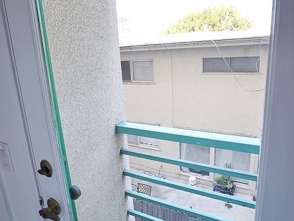 5th image of 3751 S Jasmine Ave #104