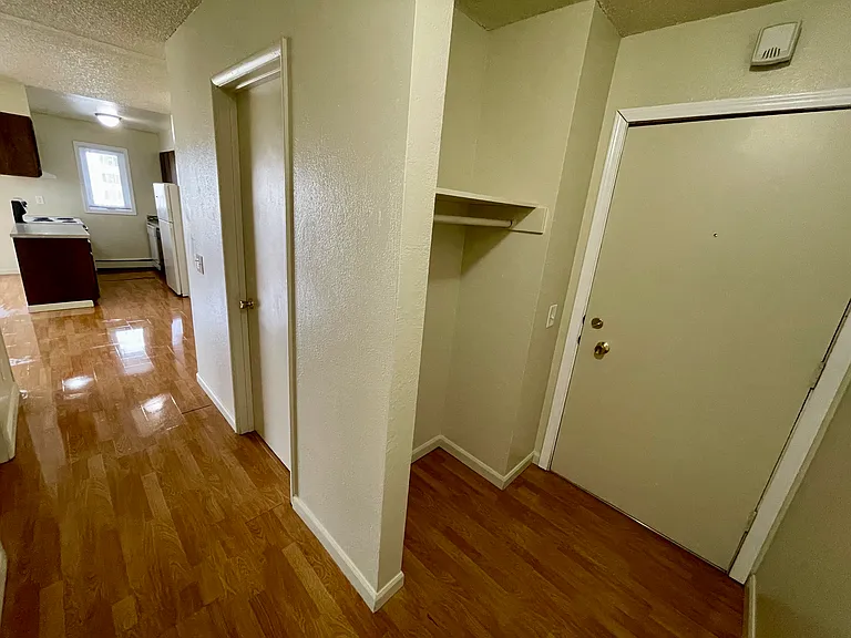 1023 W 26th Ave #302 — Photo 7