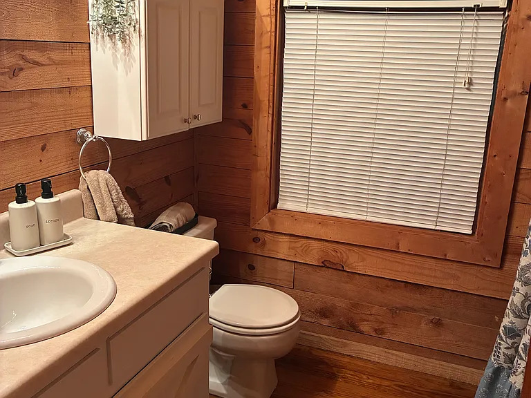 2805 Old Fountain Rd — Photo 12
