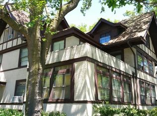 1453 Ridge Ave APT 2A, Evanston, IL 60201