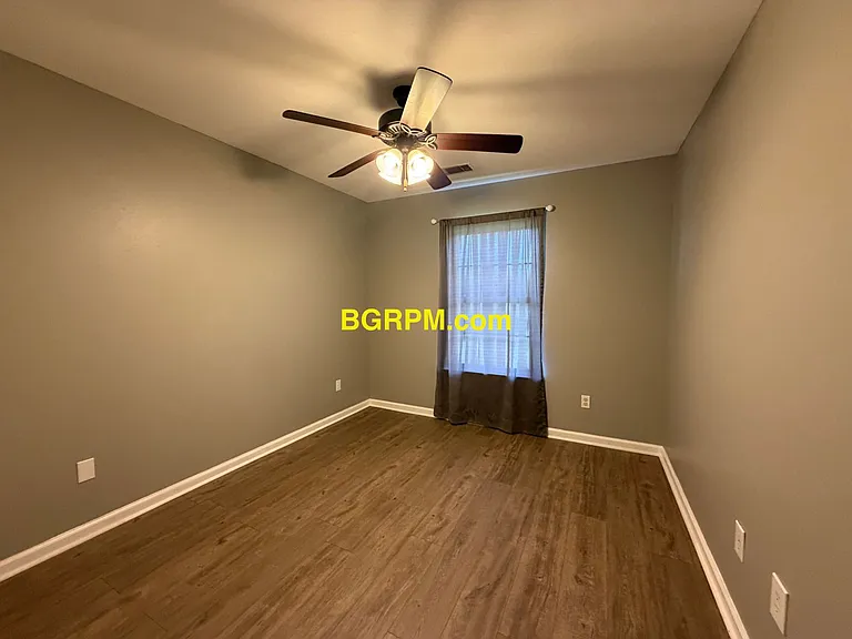 113 Corbin Cir — Photo 9