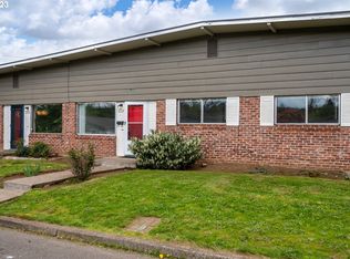 8722 NE Hassalo St, Portland, OR 97220
