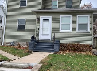 1033 Highland Ave, Dixon, IL 61021