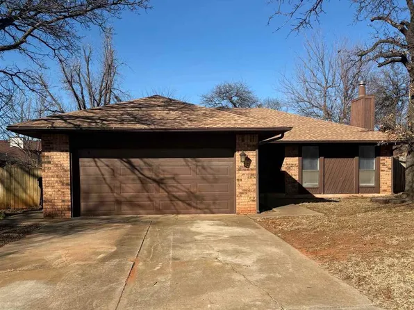 2417 Northwood Ln, Edmond, OK 73013