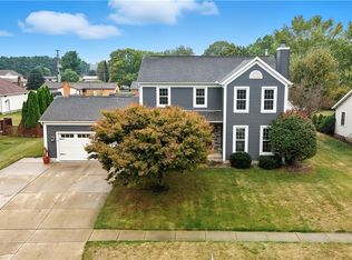 614 Levee Cir, Magnolia, OH 44643