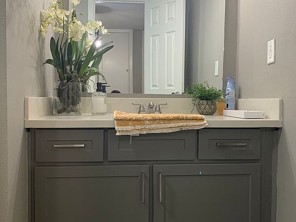 Interior Washroom at Trailwood Village Apartments