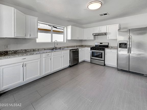 4th image of 1522 W Beantree Ln