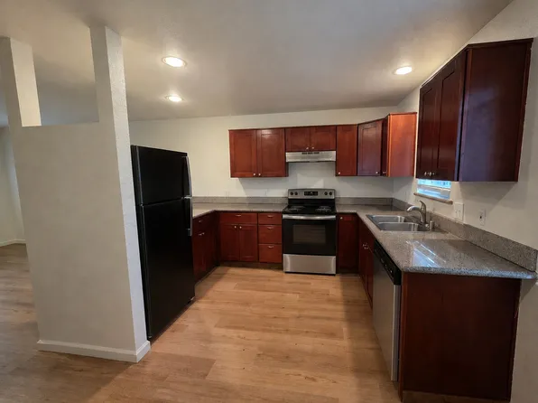 1000 Pinetop Cir, Colfax, CA 95713