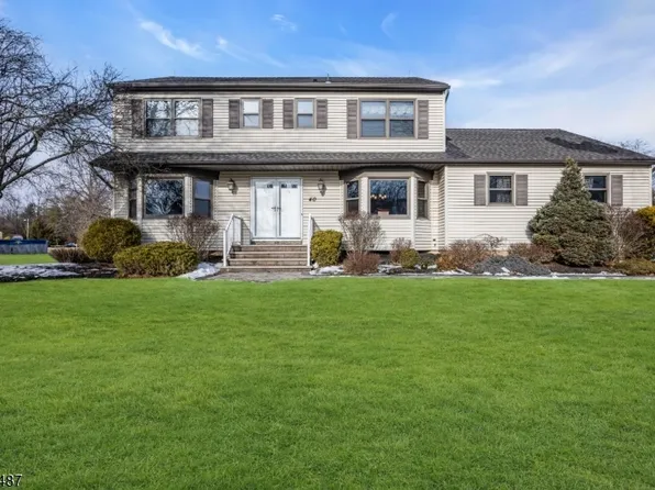 40 Michelle Ln, Hillsborough Twp., NJ 08844
