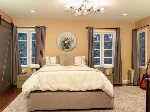 5th image of 150 Fern Dr #1
