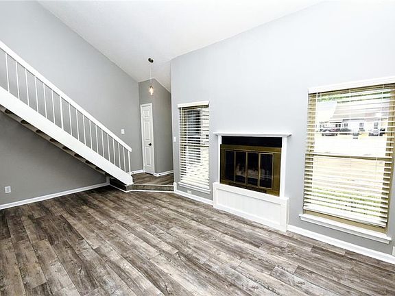 3rd image of 153 Greendale Rd