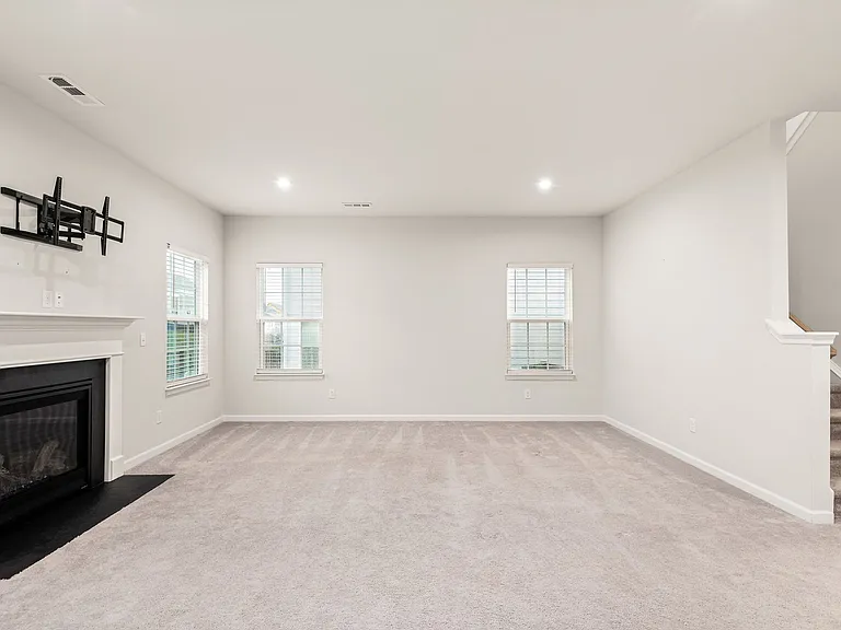 815 Dean Dr — Photo 11