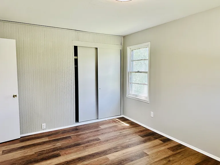 349 Grace Dr — Photo 12