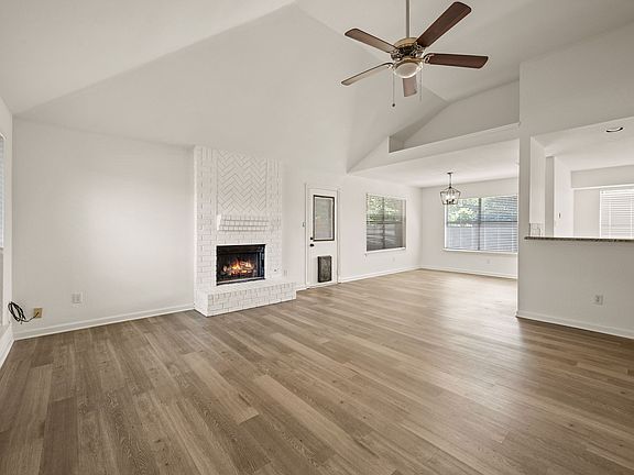 5th image of 1433 Sedalia Dr #1