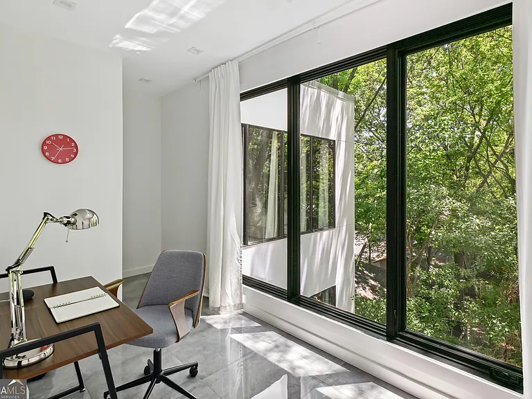 818 Verner St NW — Photo 8