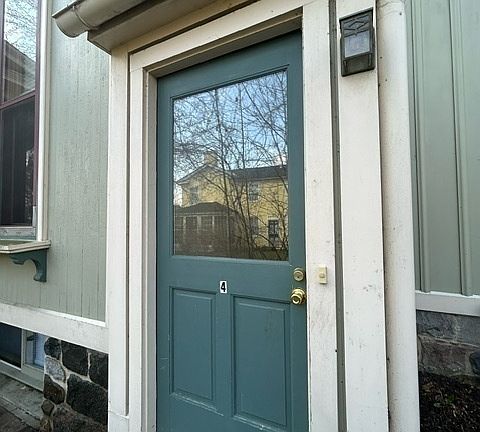 2nd image of 206 S Huron St APT 4
