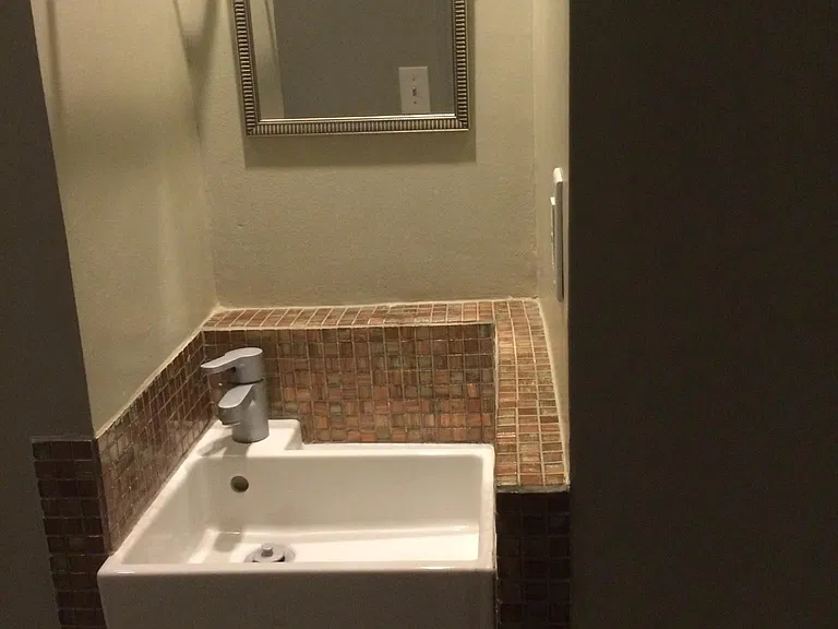 1537 Denniston St #G — Photo 37