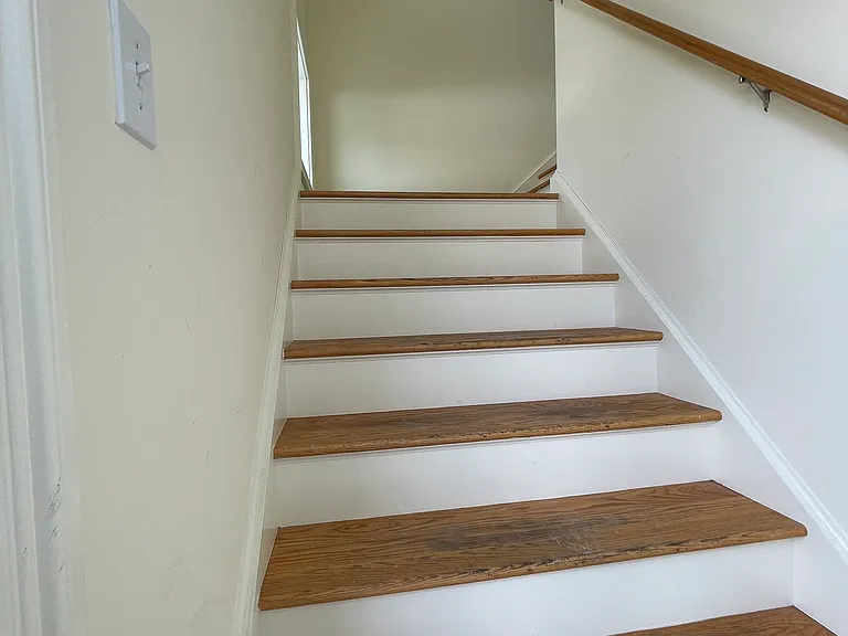 157 W Main St #4 — Photo 2