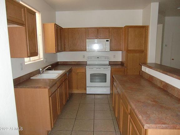 2nd image of 9510 W Highland Ave