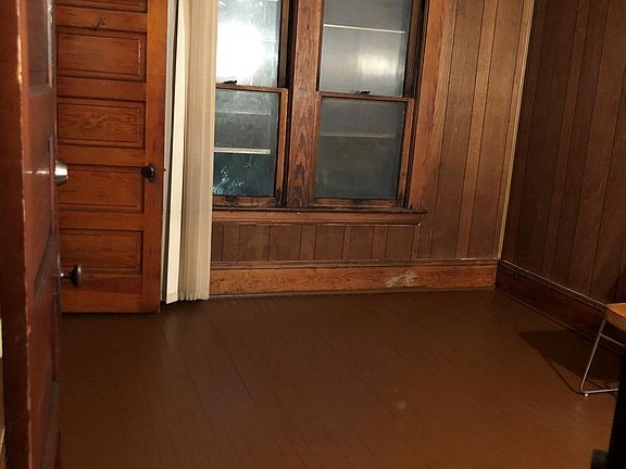 2nd image of 2216 E 82nd St #Up