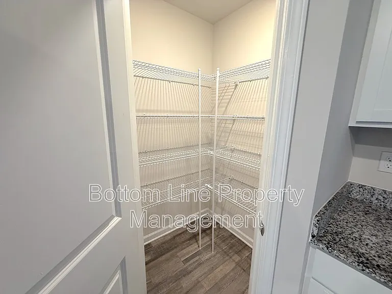 5080 Grain Ct — Photo 12