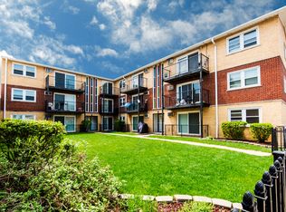 5919 W 63rd St APT 1A, Chicago, IL 60638