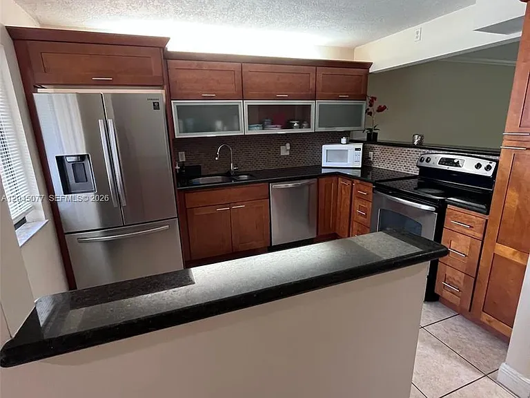 197 Lakeview Dr #105 — Photo 1