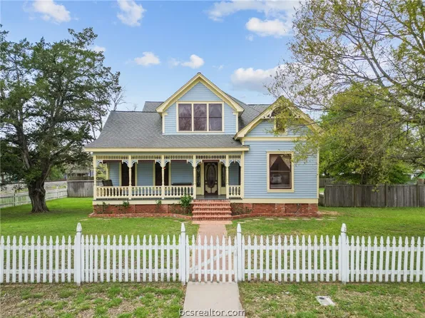 106 S Logan Ave, Bryan, TX 77803