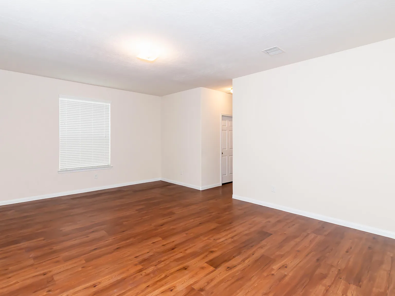 Brenwood Circle Townhomes — Photo 4