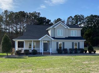 40 Glen Oaks Dr, Youngsville, NC 27596