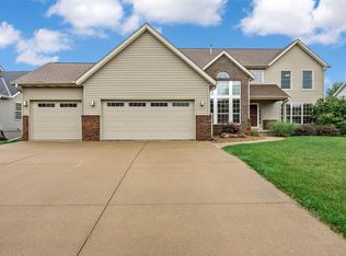 214 Revere Ct NE, Cedar Rapids, IA 52402