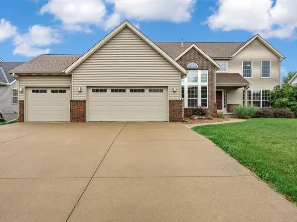 214 Revere Ct NE, Cedar Rapids, IA 52402