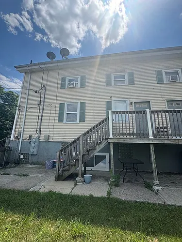 164 W School St #1 Photo 1