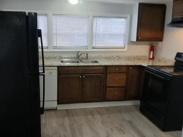 715 23rd St NW #19, Hickory, NC 28601