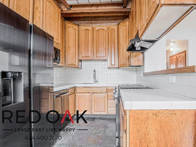 2463 Sawtelle Blvd #202 — Photo 11